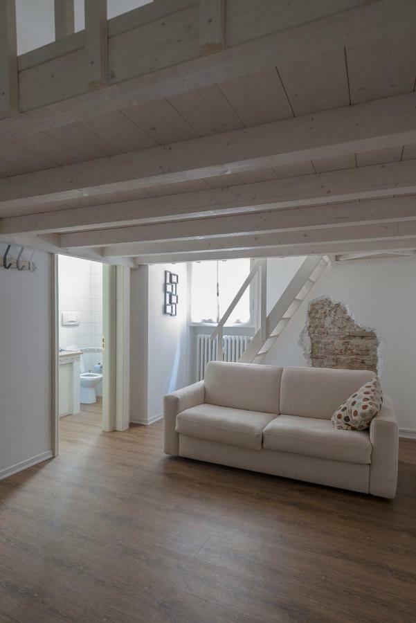דירות New Loft In The Heart Of Bologna 2 מראה חיצוני תמונה